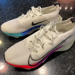 Nike Air Zoom Tempo Next Flyknit
